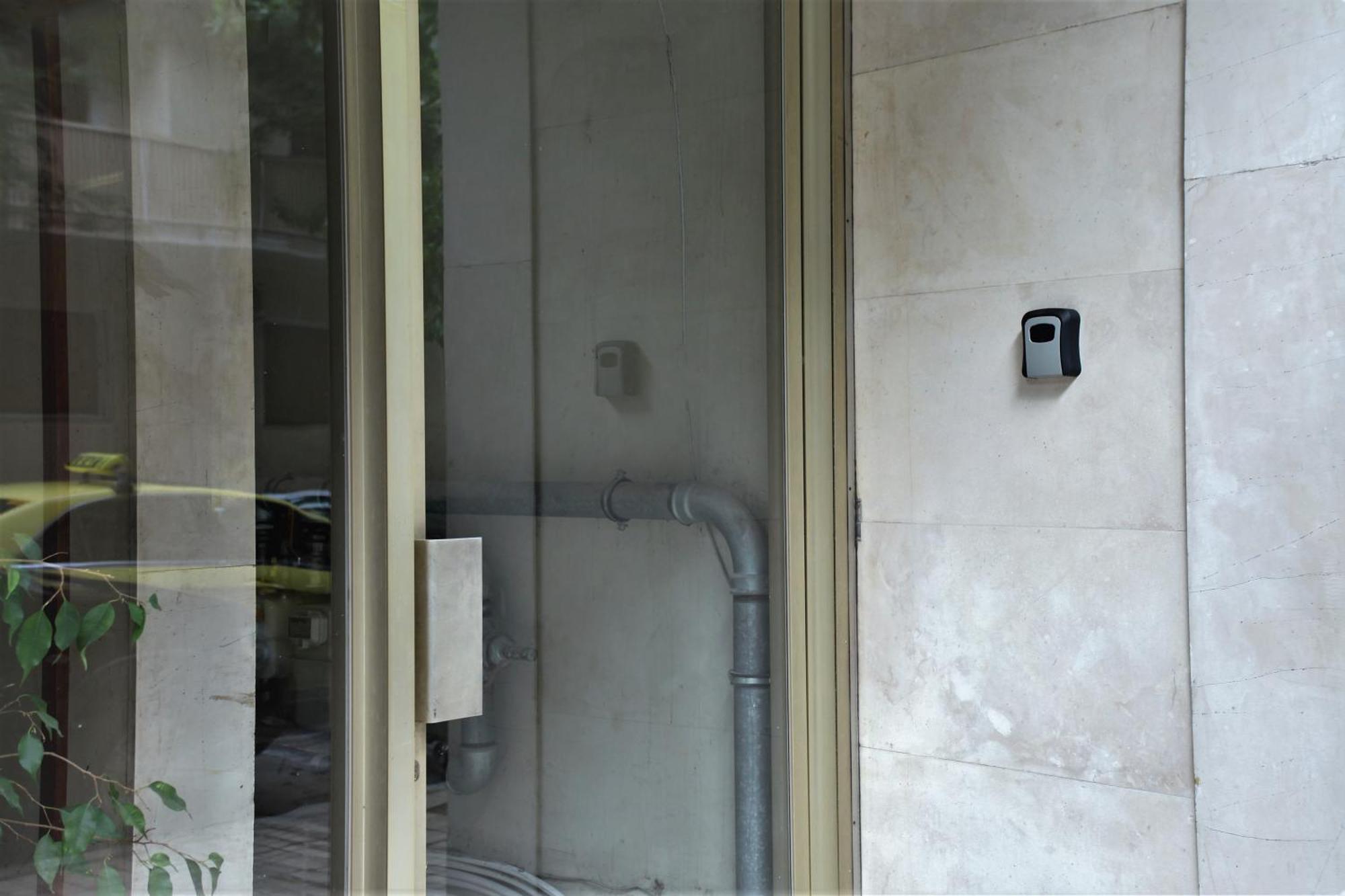 White Apartment/Kolwnaki/100Mbps/Wifi Афіни Екстер'єр фото